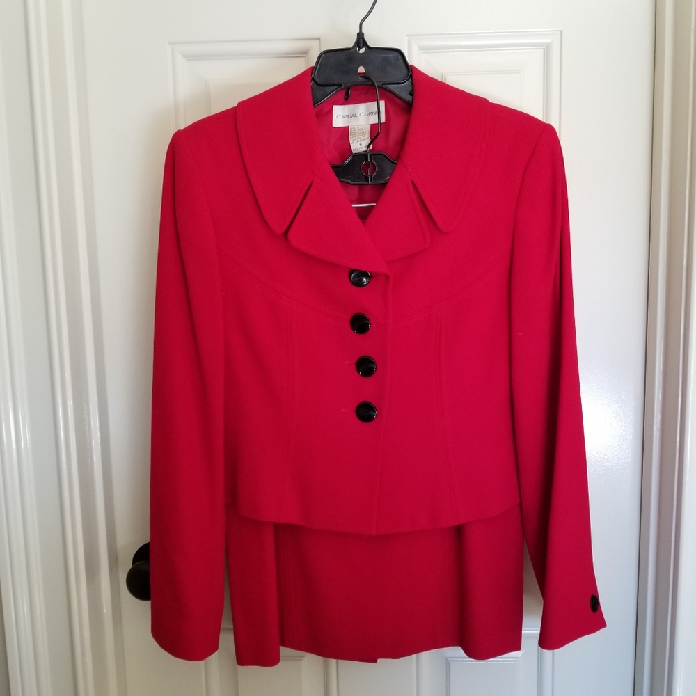 Beautiful red wool 2pc suit.  Casual Corner size 6.  Excellent used condition.